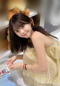 台北外送茶 小依 160.C.19歲 甜美大學生    第一天報班