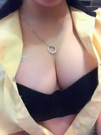 曉薇  163cm Ecup 47kg 25歲  事業線深、企圖心旺盛！正妹高管的副業兼職！超優質身材