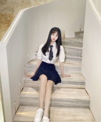 小雨 163.C.21歲  嬌小學生妹兼職  學生妹下海尋歡